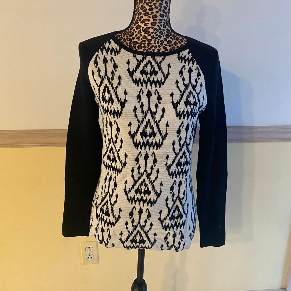 J McLaughlin Black White‎ Ikat Print Raglan Sleeve Sweater Top Women's Size S